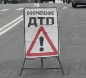 В Красноярске пьяный водитель наехал на остановку с людьми